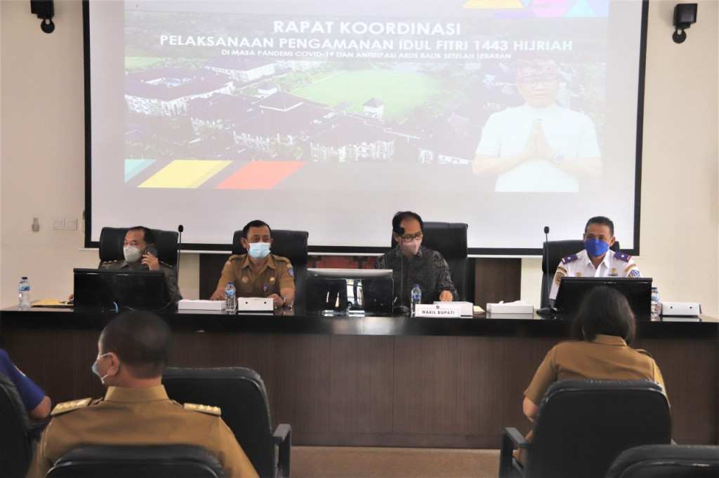 Wabup Ketut Suiasa Pimpin Rakor Pelaksanaan Pengamanan Idul Fitri 1443 H
